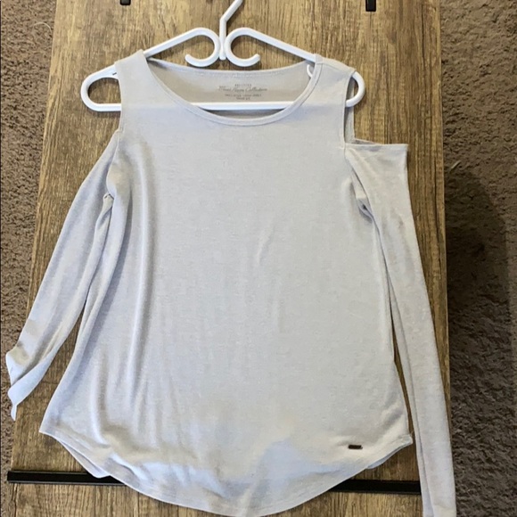 Long shelve, bare shoulder super soft shirt - Picture 1 of 3